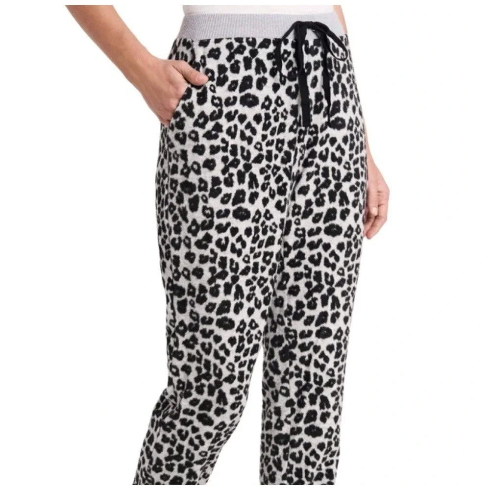 Vince Camuto Cozy Leopard Print Joggers Size XL Cozycore Athleisure Wear Mobwife